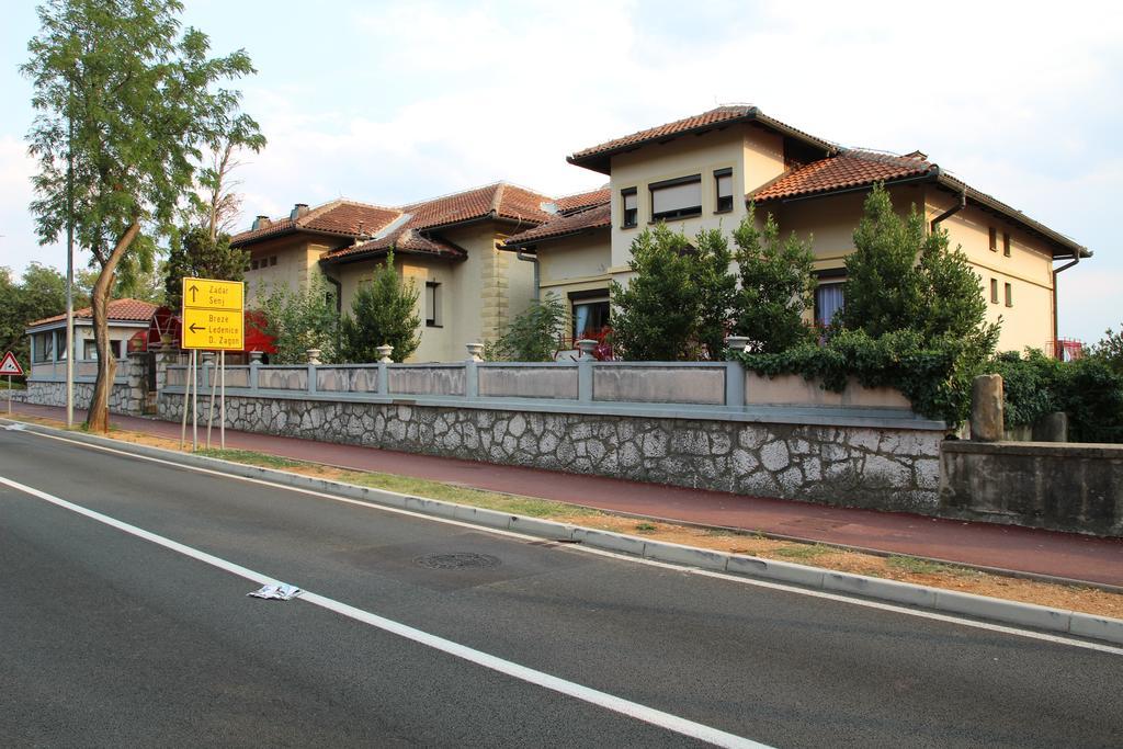 Hotel Ruza Novi Vinodolski Bagian luar foto