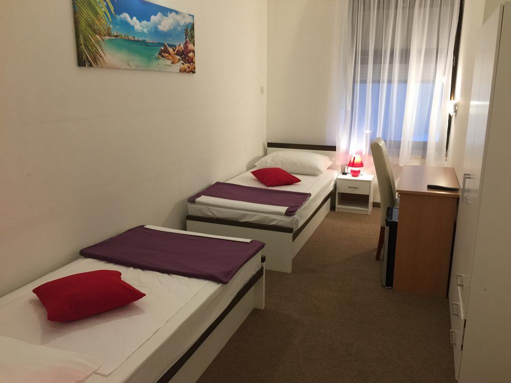Hotel Ruza Novi Vinodolski Ruang foto