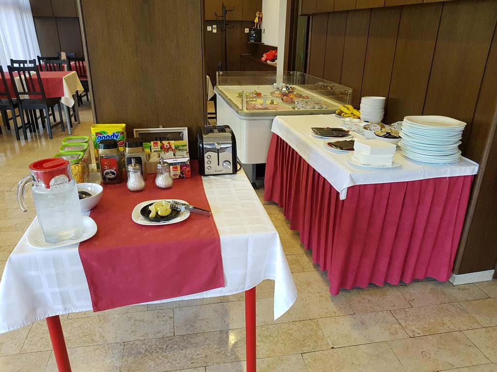 Hotel Ruza Novi Vinodolski Bagian luar foto