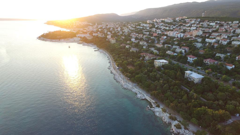 Hotel Ruza Novi Vinodolski Bagian luar foto