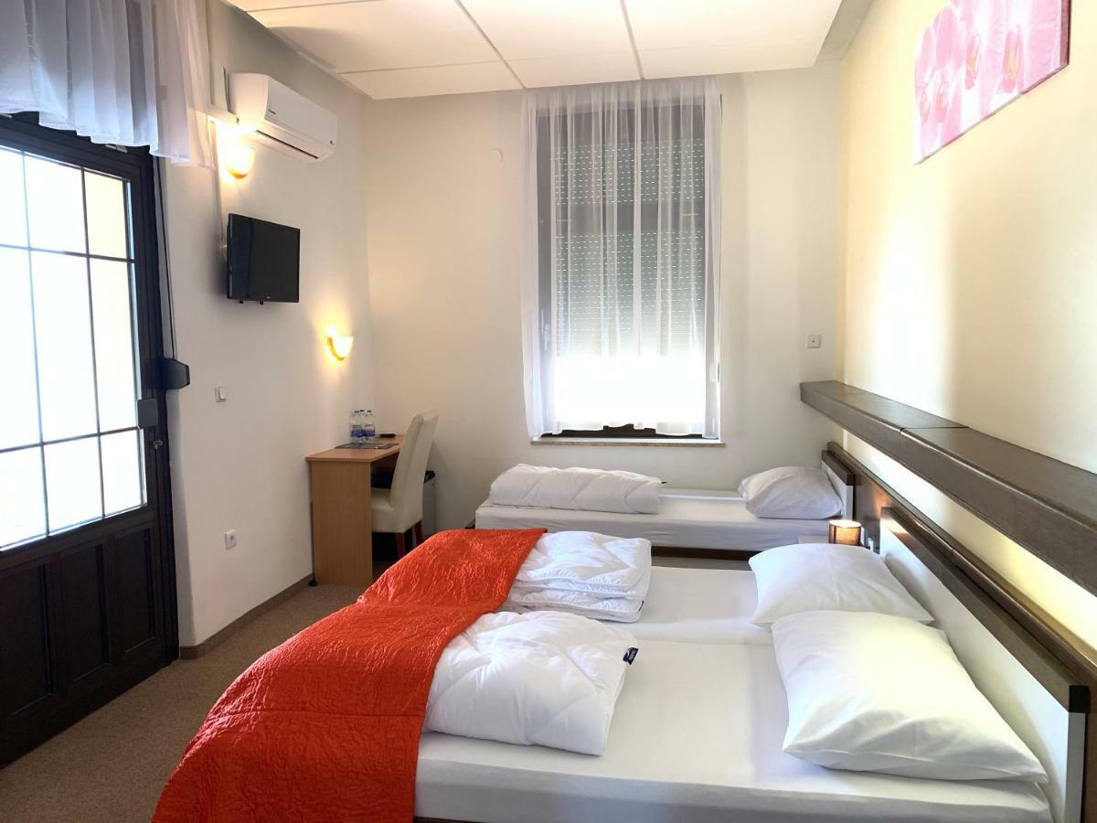 Hotel Ruza Novi Vinodolski Bagian luar foto