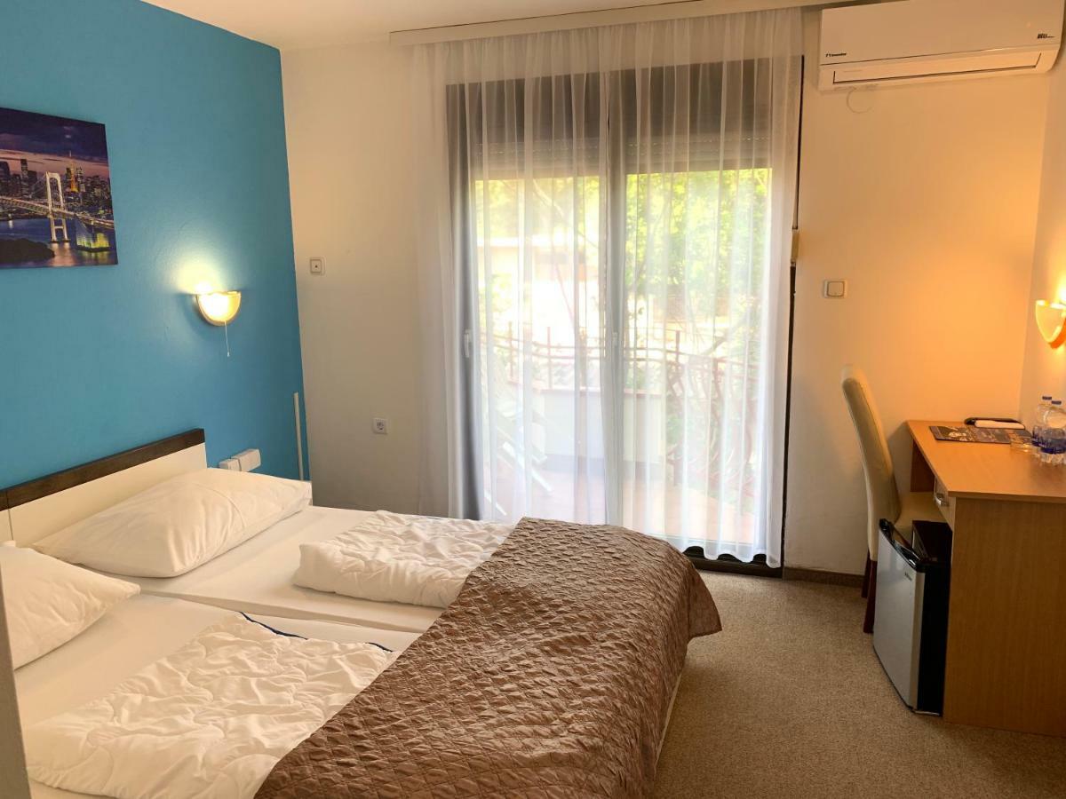 Hotel Ruza Novi Vinodolski Bagian luar foto